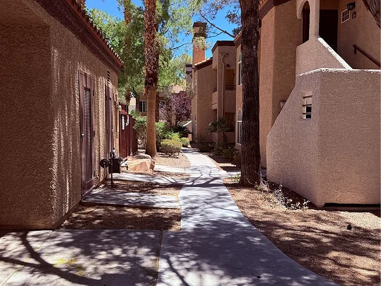 9325 W Desert Inn Rd #260 — Photo 39