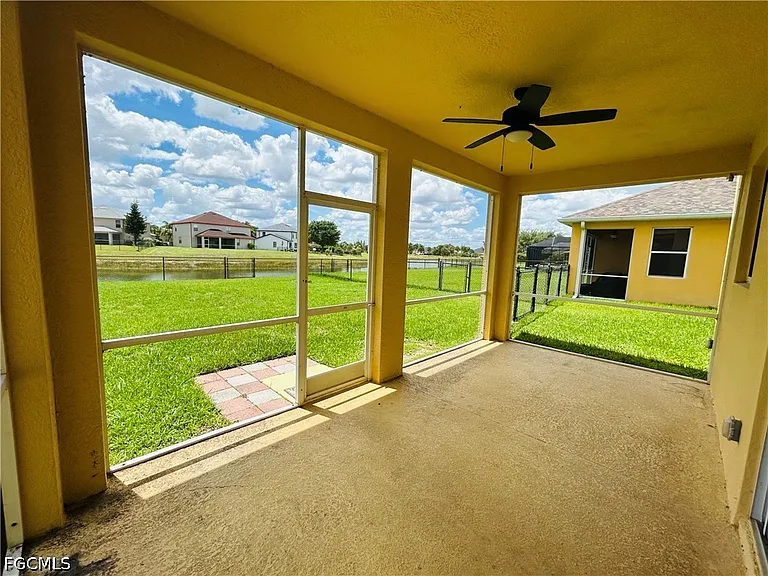8041 Allamanda Ct — Photo 12
