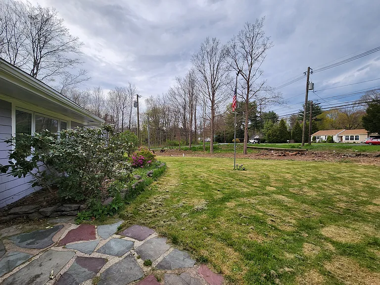 1751 S Main St — Photo 39