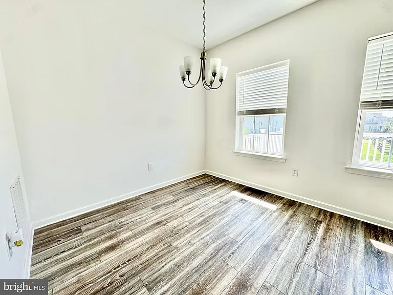 1066 Wickersham Way — Photo 6