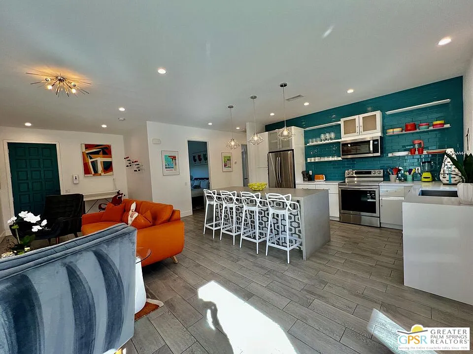 2 bed, 3.0 bath, 1177 sqft, $3,495 — Photo 4