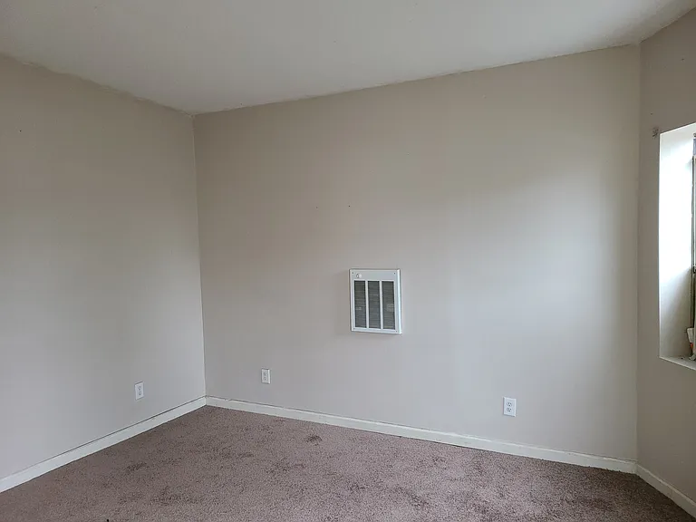 105 McClure St — Photo 42