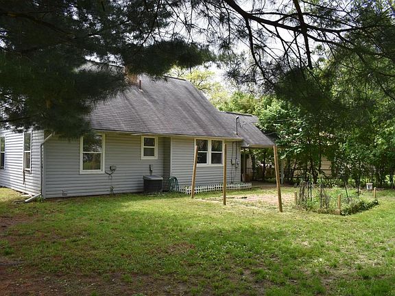 5th image of 7728 Broadwyn Dr