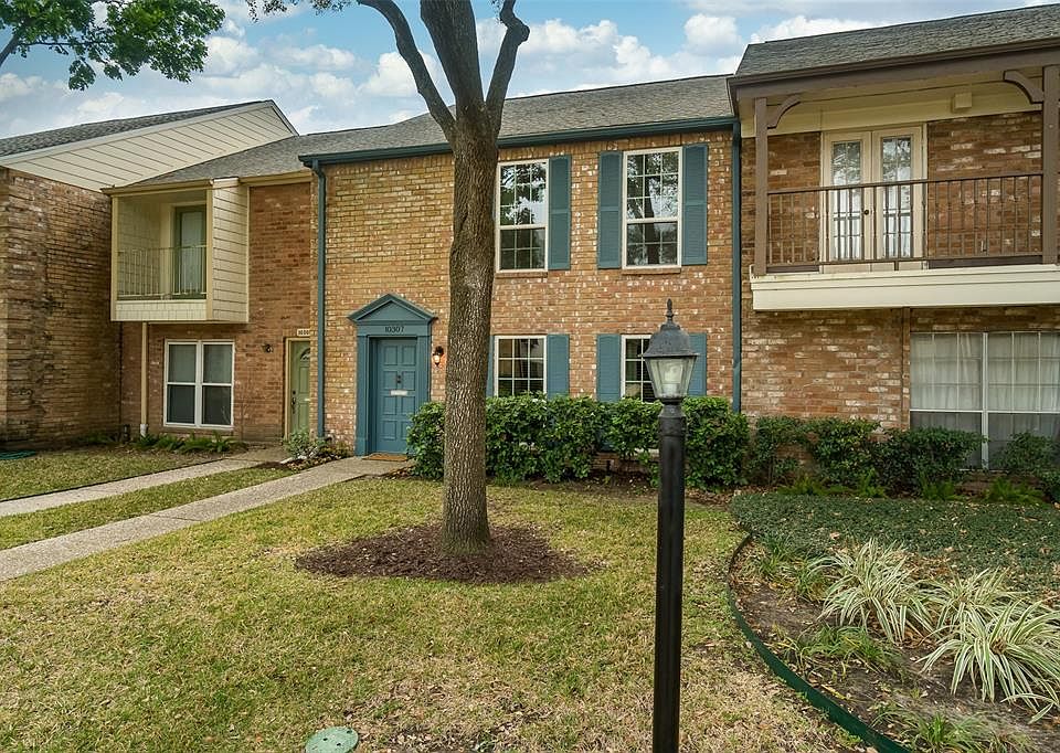 1st image of 10307 Longmont Dr #37/3
