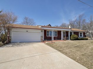 3300 Southwood Dr, Racine, WI 53406