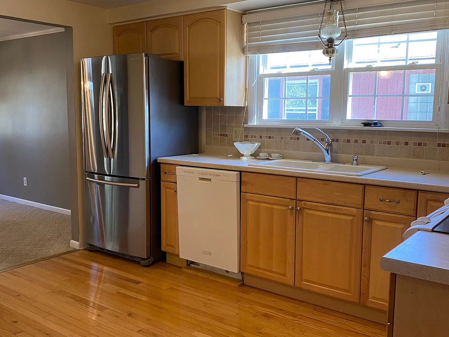 3 bed, 1152 sqft, $1,750 — Photo 4
