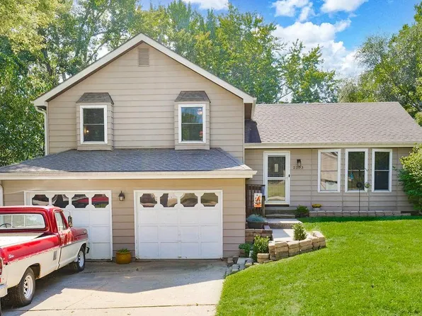 2203 NW 65th St, Kansas City, MO 64151