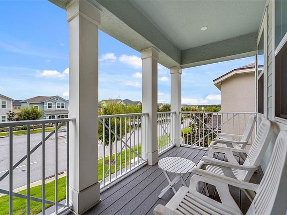 4th image of 2622 Palisade Blvd