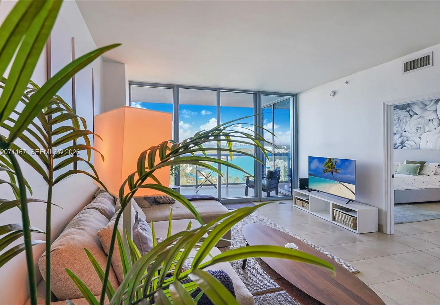 Blue Condo — Photo 2