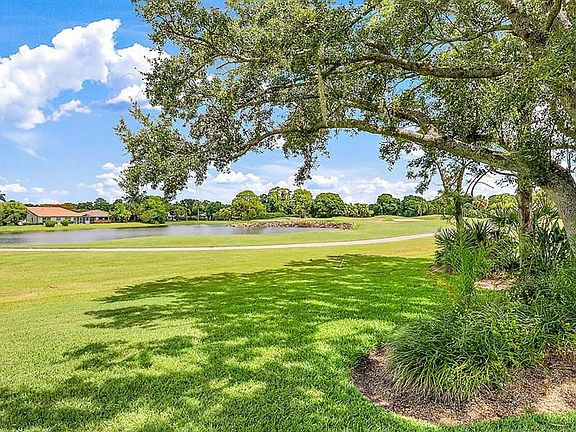 2nd image of 2244 SW Spoonbill Dr