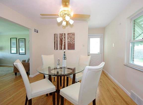 4th image of 540 Kinswood Ln