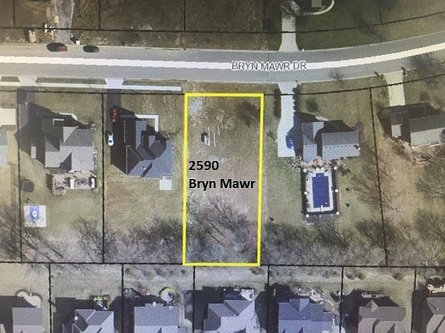 1st image of 2590 Bryn Mawr Dr