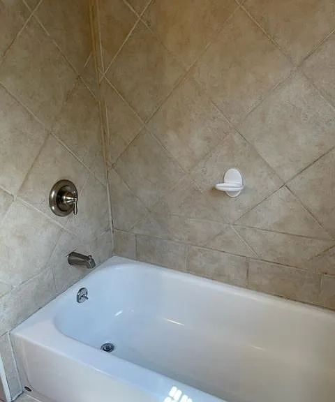 2529 Kings Way — Photo 9