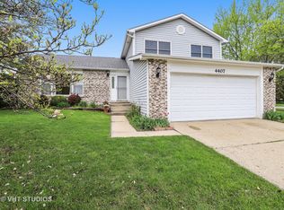 4407 Raven Ct, Gurnee, IL