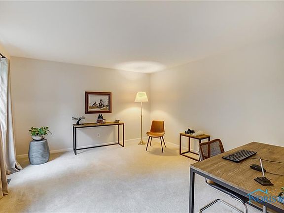 5th image of 1232 Valley Bluff Dr