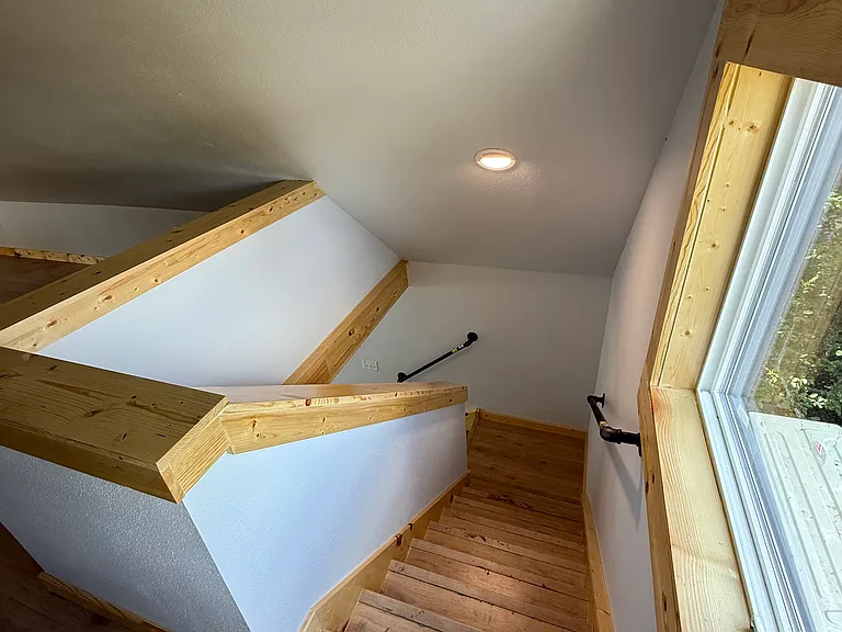 322 SW Washington St — Photo 9