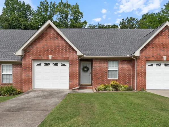 210 Johnstone Dr, Dickson, TN 37055