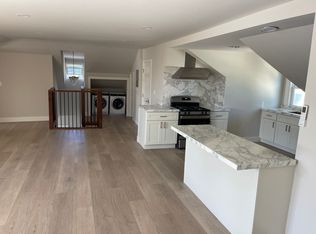 29 1st St #7, Corte Madera, CA 94925