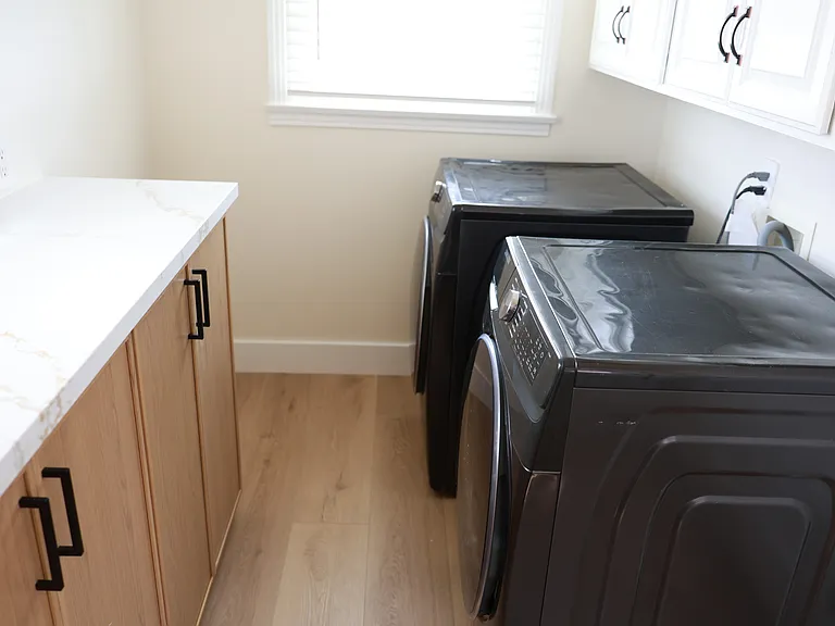 22131 Leadwell St — Photo 20