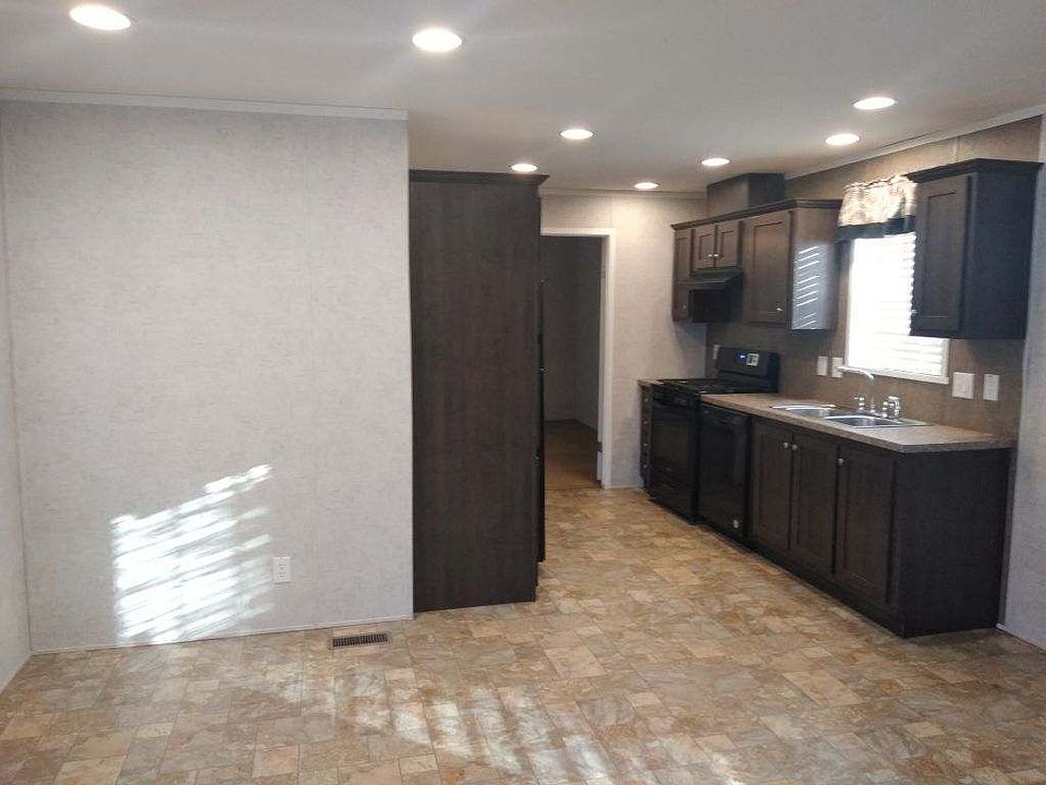 1st image of 1250 Paree St #613