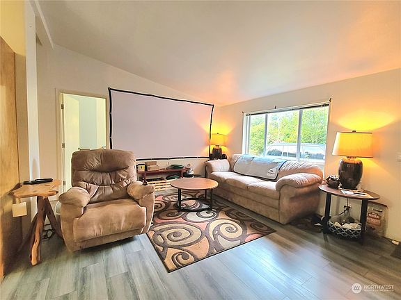 5th image of 12613 133rd Street Ct E