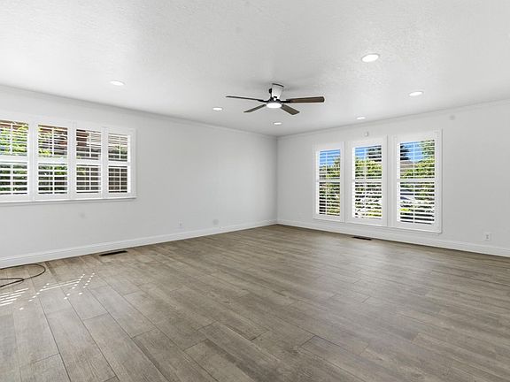 5th image of 1660 Monte Vista Dr