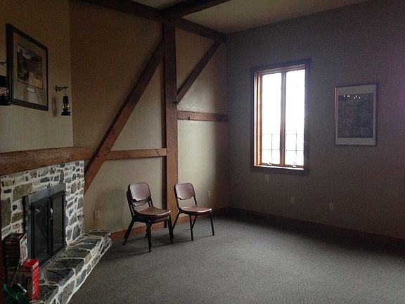 Living Room 17x16