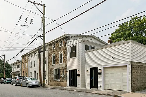 17 Jefferson St Photo 1