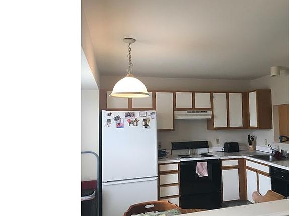 3rd image of 45 Auckland Dr