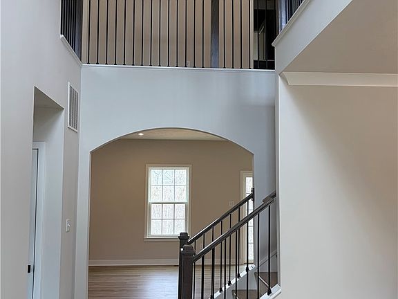 2nd image of 317 Pinewood Dr