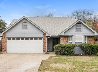 6312 Pilgrim Ln, Arlington, TX 76002