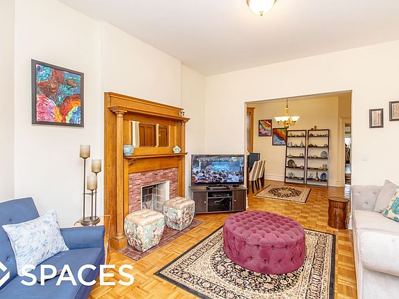 2nd image of 1307 W Wellington Ave #2