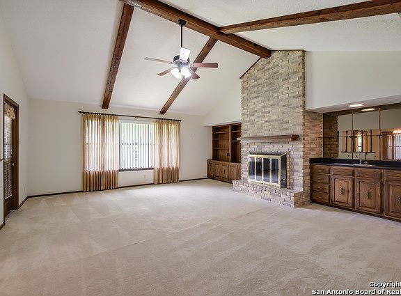 4th image of 19618 Encino Brook St