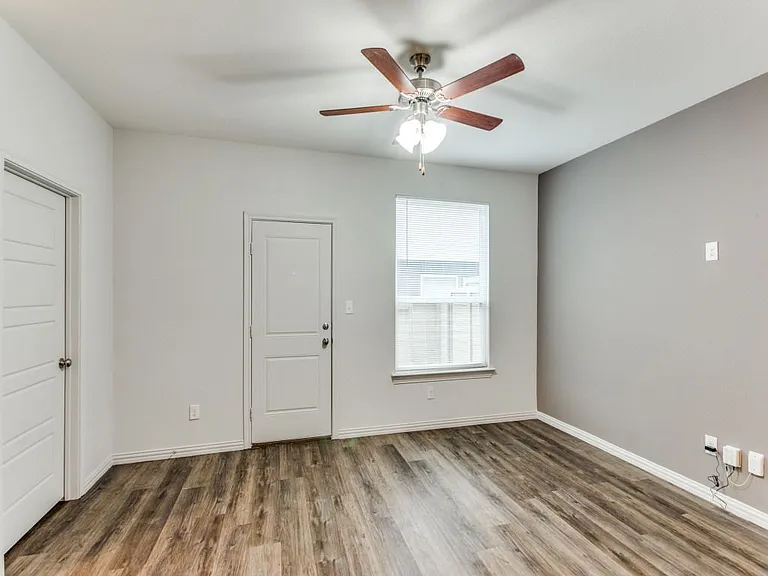 3303 Heritage Ln #3303 — Photo 6