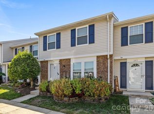 247 Water Oak Dr, Pineville, NC 28134