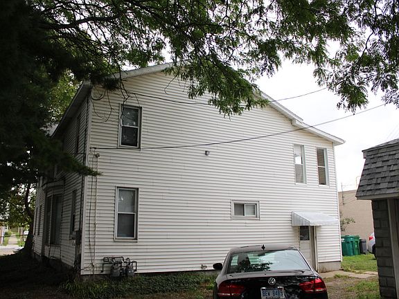 2nd image of 854 Bridge St NW #2