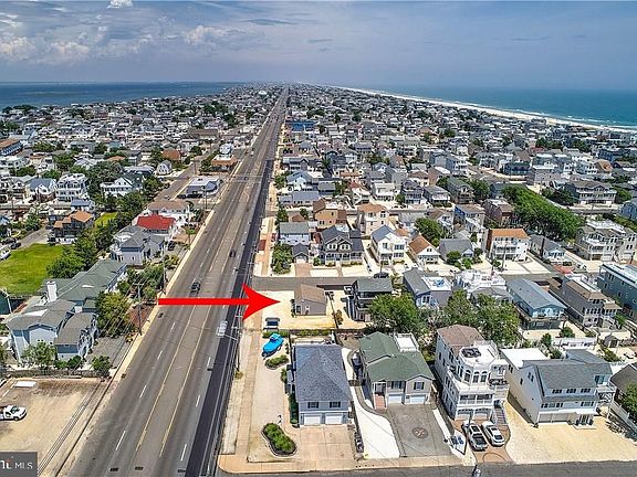 5th image of 2713 Long Beach Blvd
