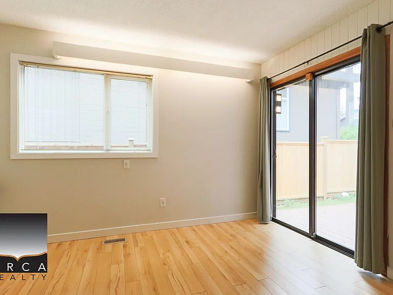 2752 Byron Rd — Photo 17