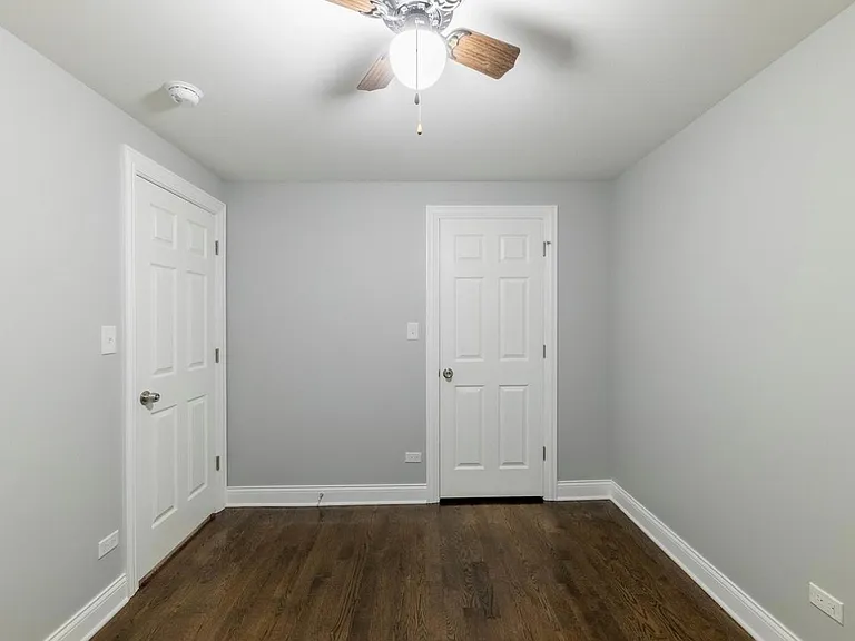 6914 S Marshfield Ave #2 — Photo 4