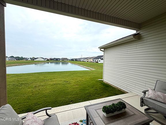 3rd image of 1324 Limerick Ln