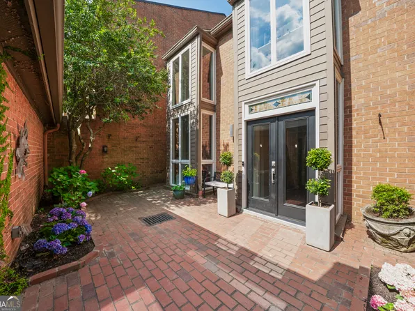 3 Willow, Atlanta, GA 30342