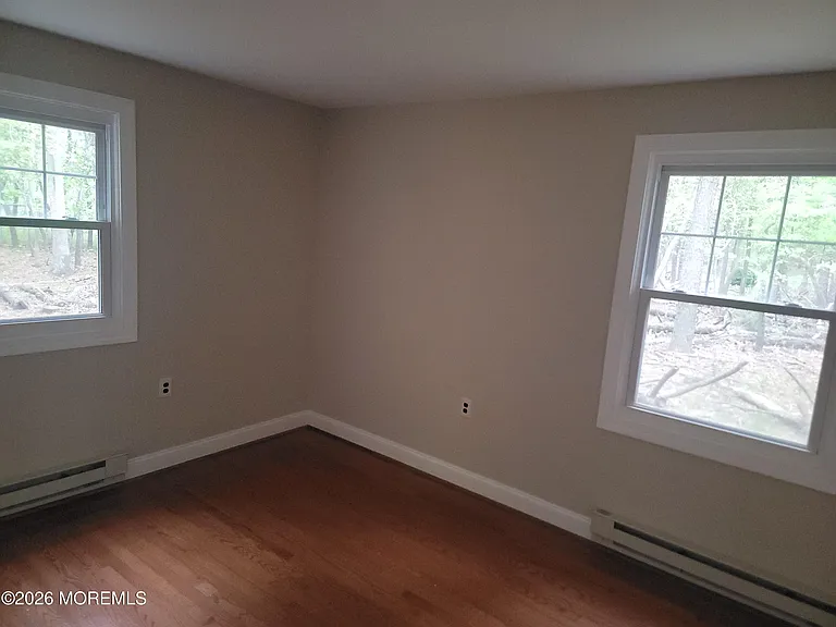 16 Chelsea Dr — Photo 40