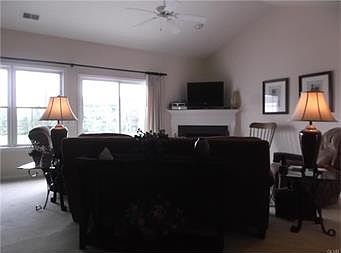 3rd image of 29 Moor Dr