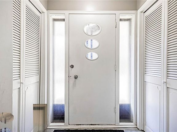 5th image of 10 Harris Ave