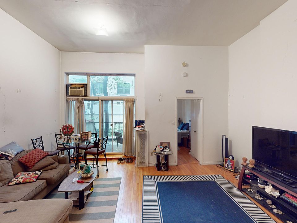 1st image of 66 W 82nd St #1B