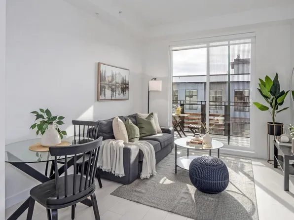 13439 94a Ave #615, Surrey, BC V3V 0G9