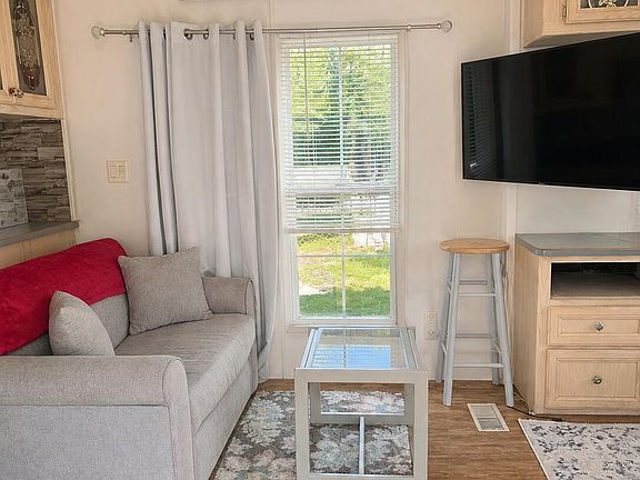 4th image of 126 Birchy Brook Dr #3