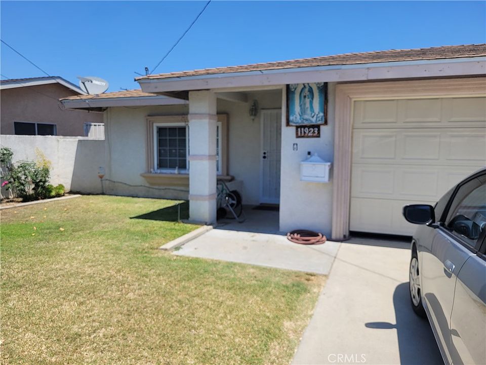 1st image of 11923 Algardi St