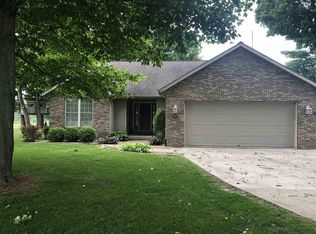 412 Dewey St, Argos, IN 46501