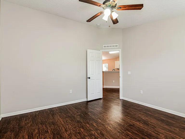 308 Flint St — Photo 9